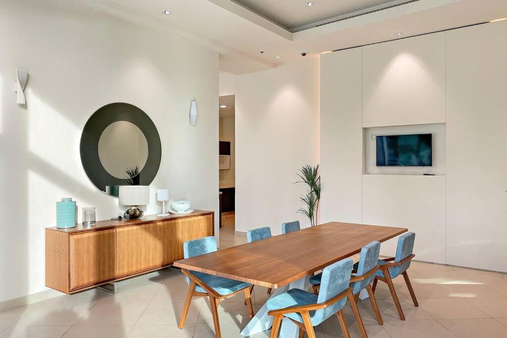Apartment First Class 2br Burj Khalifa View *