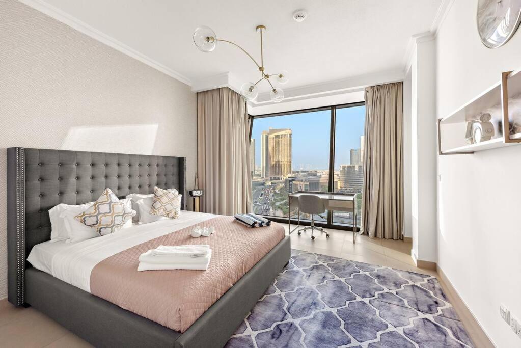 First Class 2br Burj Khalifa View *